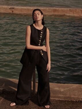 DISSH Baylee Black Sleeveless Linen Top Black Size 8